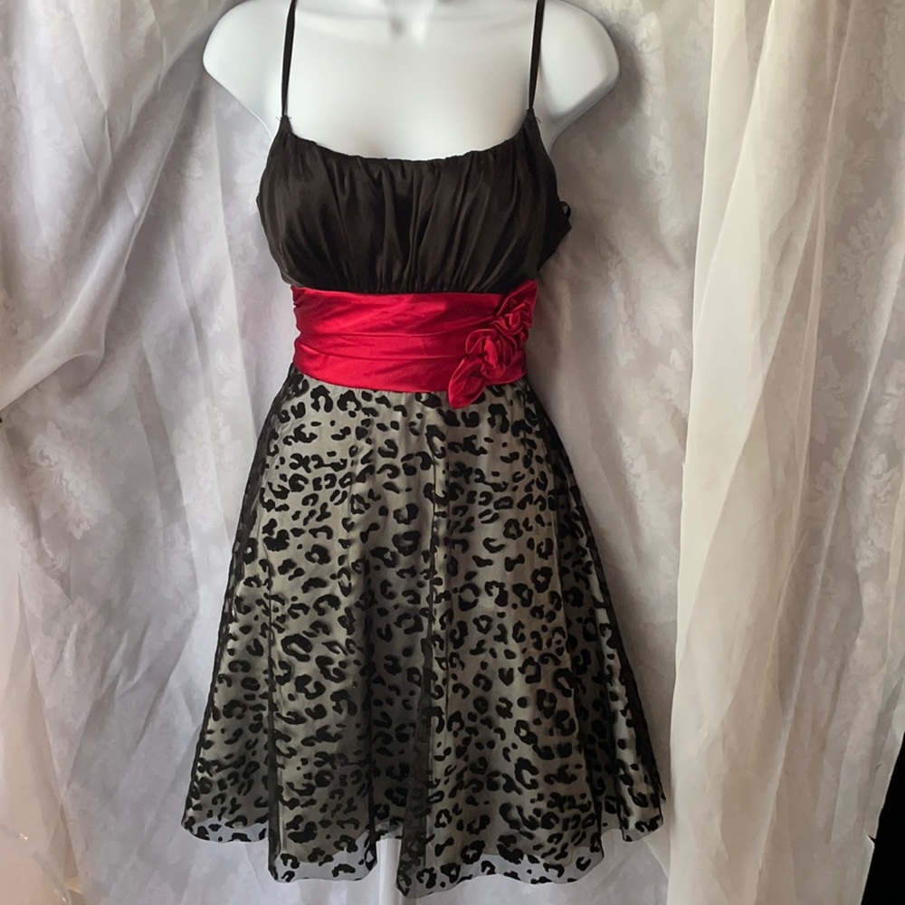 B. Darlin Leopard Formal Mini Dress SIZE 11/12